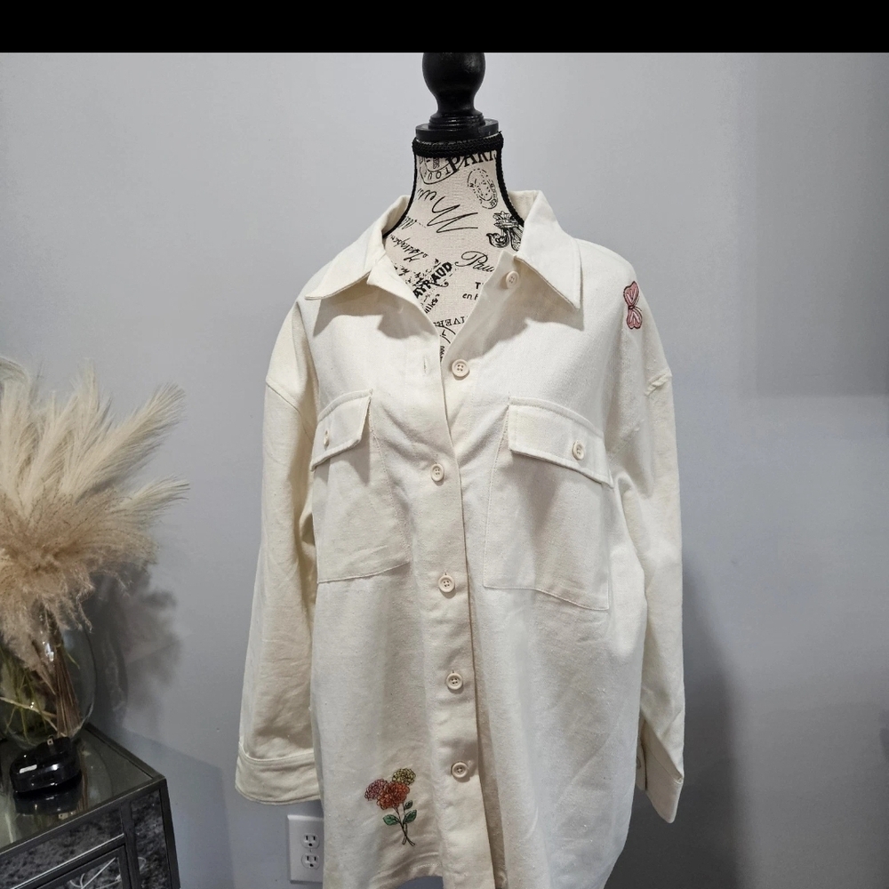 Disney Epcot Flower & Garden Festival exclusive item oversized button-down shirt